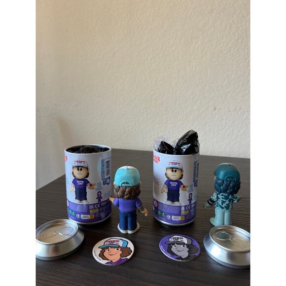 LE 800 PIECES EXC CHASE BUNDLE B&W Dustin Henderson Stranger Things Funko Soda - Picture 2 of 2